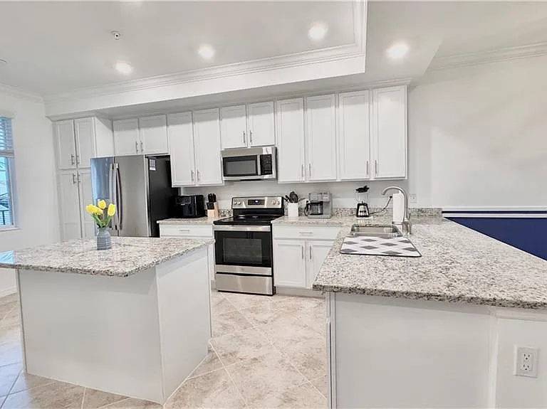 43020 Greenway Blvd #324 — Photo 3