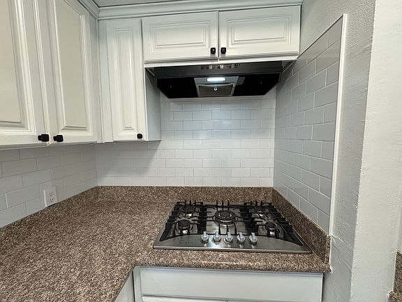 Kitchen stove