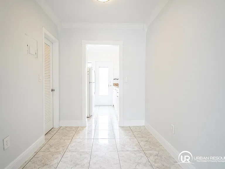 7640 Carlyle Ave #10A — Photo 14