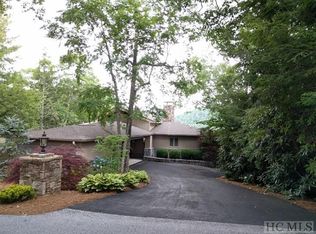126 Mountain Ash Ln, Highlands, NC 28741