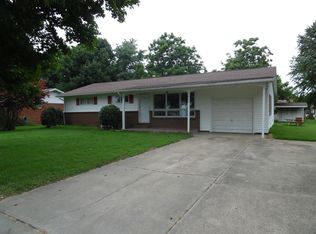 806 Cambridge Dr, Sikeston, MO 63801