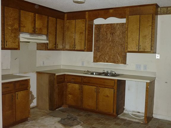 4th image of 417 Pryor St