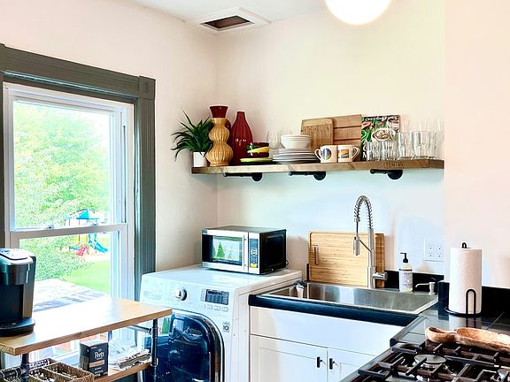3rd image of 710 3rd Ave APT 2
