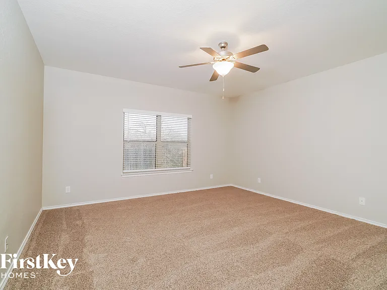 500 Stonebrook Dr — Photo 7