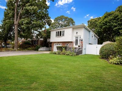 319 Asharoken Boulevard, Bay Shore, NY, 11706