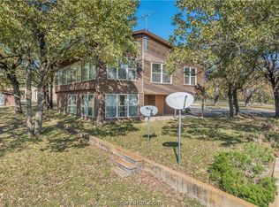 10654 W Us Highway 79, Hearne, TX 77859