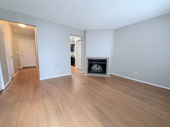 4th image of 512 Winnie Way
