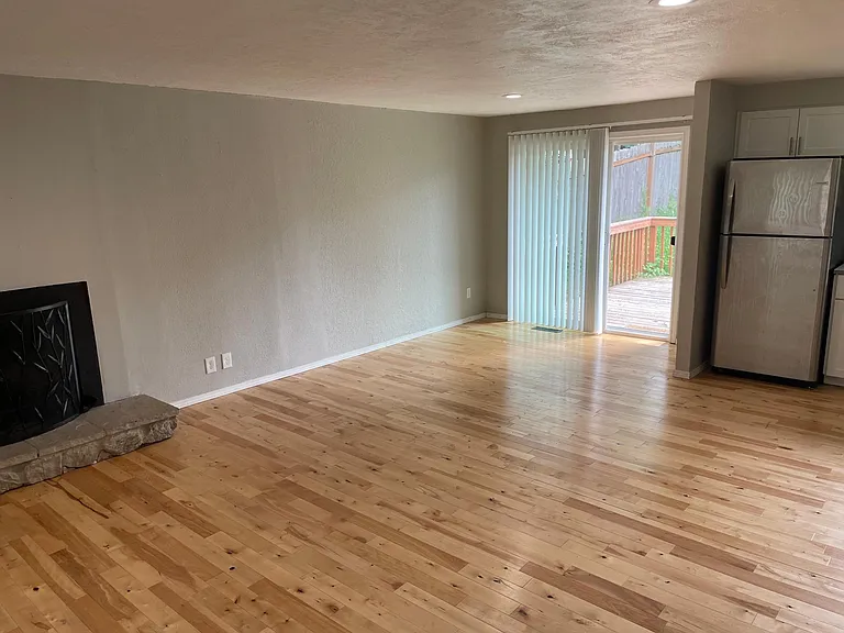 2772 SE Van Water St — Photo 6