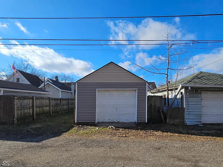 2121 Webb St — Photo 21