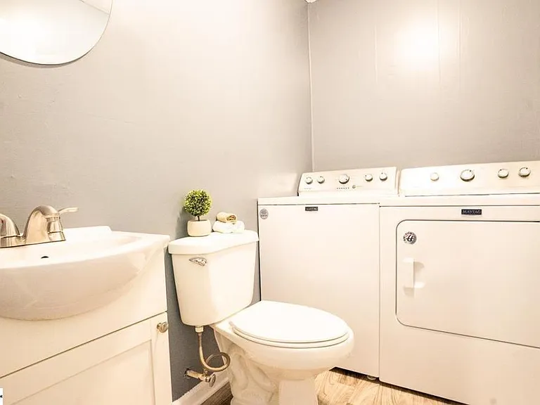 215 Orchard Cir — Photo 10