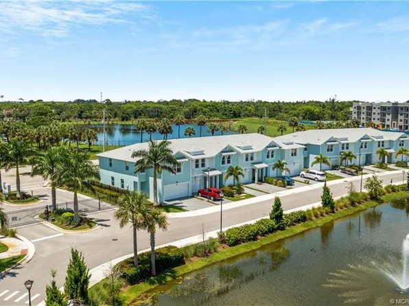 325 SE Halifax Ln, Stuart, FL 34994