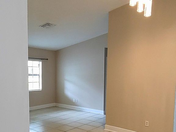 4th image of 5009 E 110th Ave