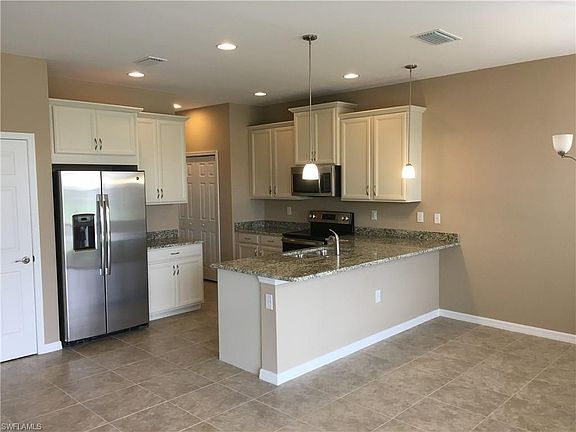 3rd image of 10869 Alvara Point Dr