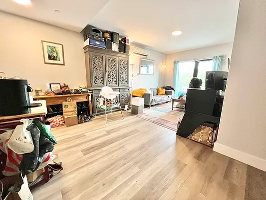 Rented by ERNY LLC | media 7