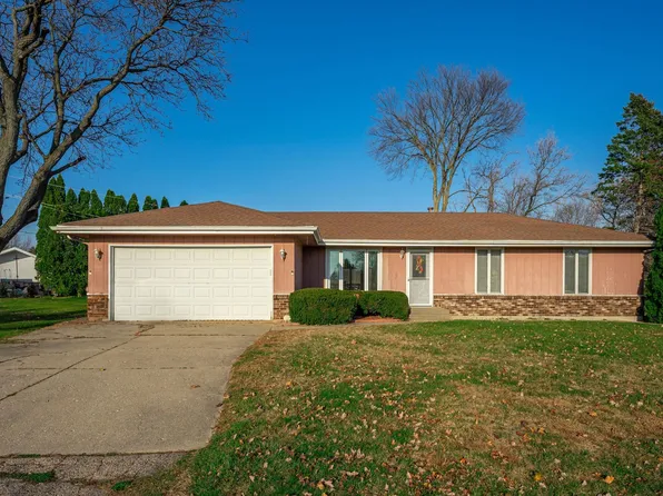 2126 Arnold Ave, Rockford, IL 61108