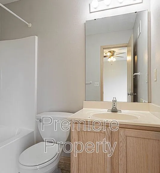 8119 N Elmwood Ave — Photo 7