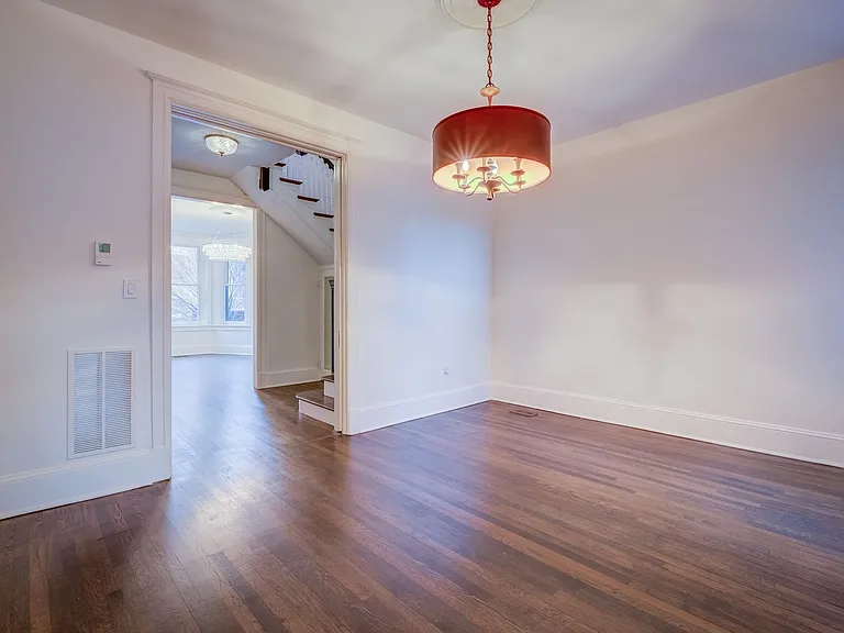 1022 Park Rd NW — Photo 7