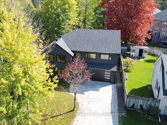 3rd image of 159 Cedar Island Rd