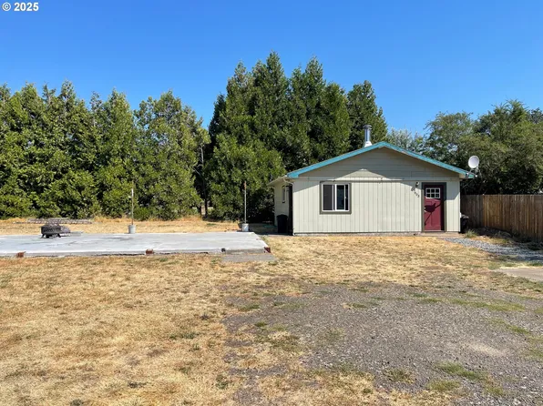 903 SW Pucker Huddle Rd, White Salmon, WA 98672