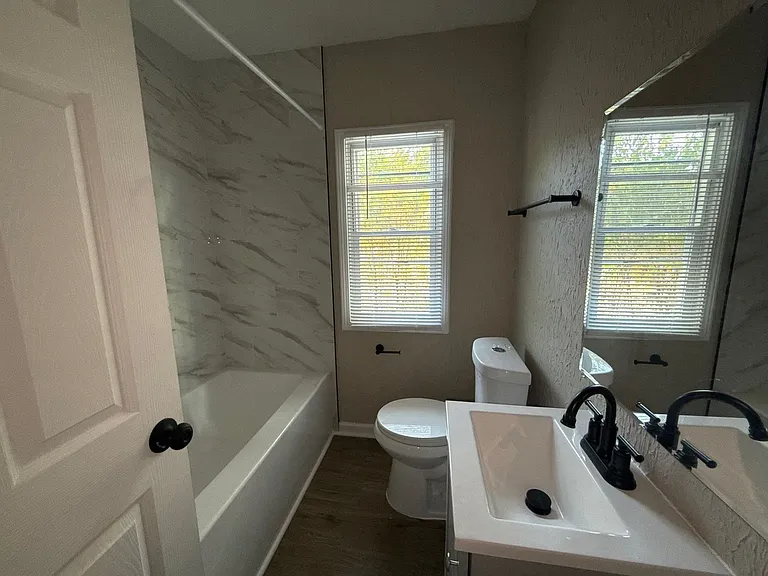 16255 Lilac St — Photo 4