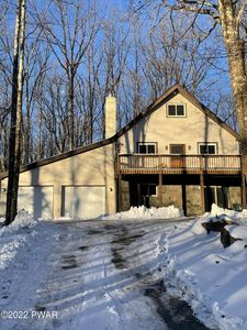 110 Willow Dr, Hawley, PA, 18428