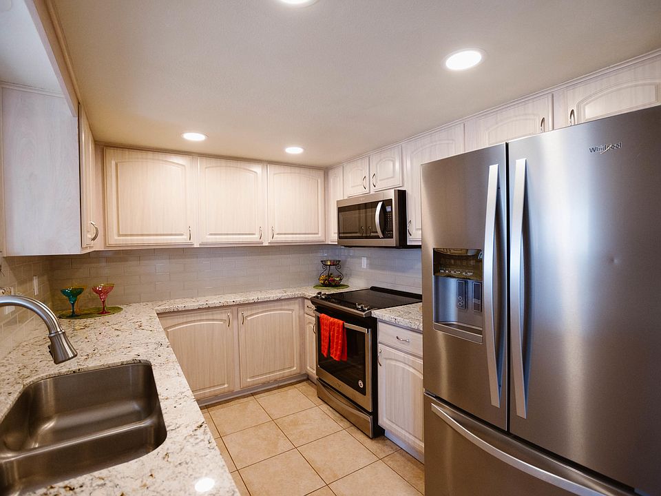 1st image of 12407 W Beechwood Dr