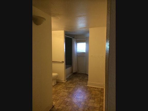 5th image of 7 Allard Blvd