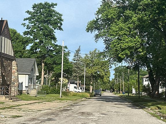 5th image of 1106 Vermilya Ave