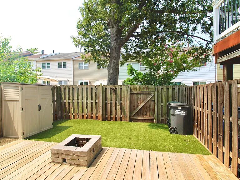 8501 Buckeye Ct — Photo 43