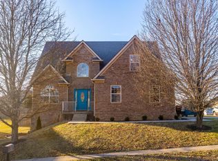 208 Abbeywood Dr, Winchester, KY 40391