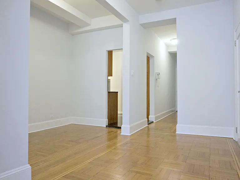 949 W End Ave #3B — Photo 4