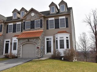 52 Hillside Ct S, Easton, PA 18045