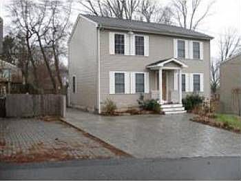 1st image of 201 Canedy St
