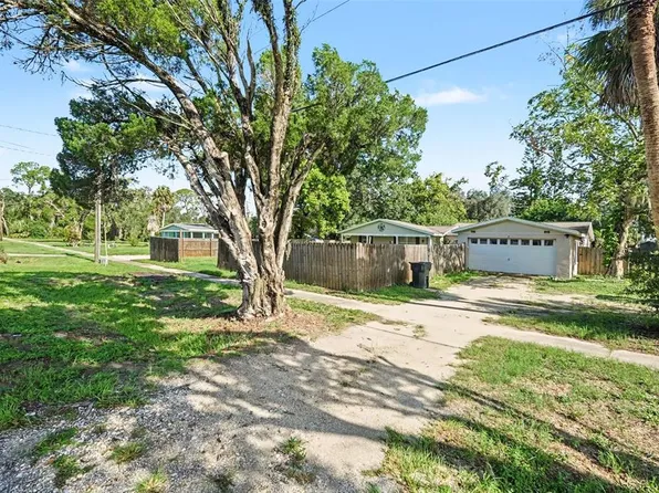 805 W COLLEGE AVENUE, RUSKIN, FL 33570