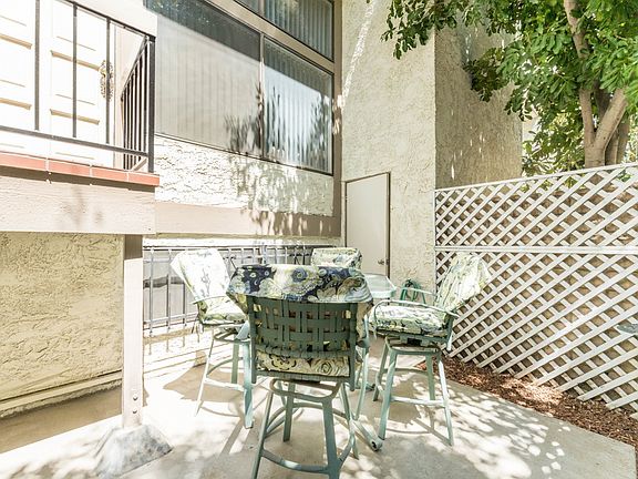 3rd image of 20224 Sherman Way Unit 31