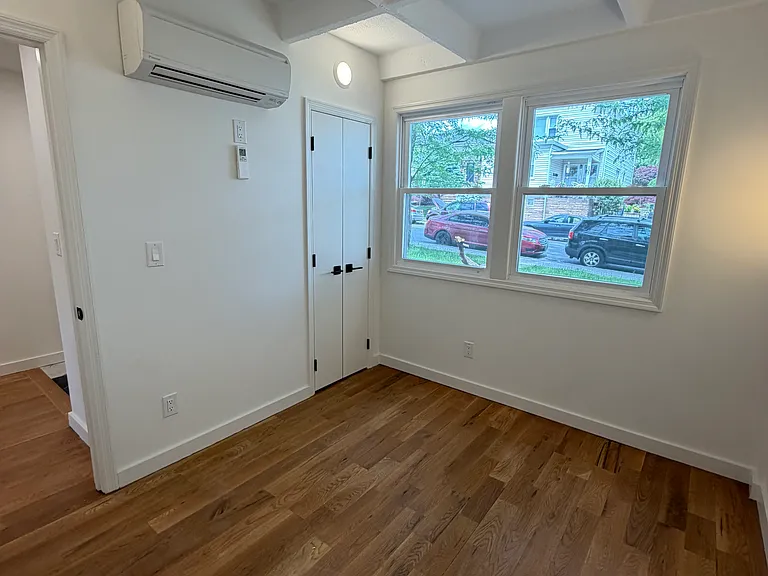 100 Chestnut St #7 — Photo 7