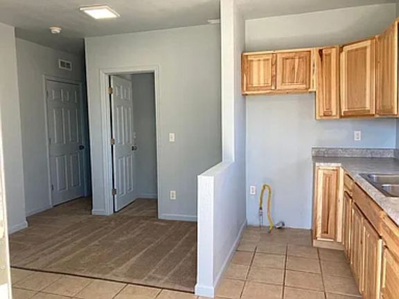 2nd image of 421 W 3rd St