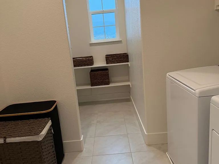 2478 Founders Pl — Photo 36