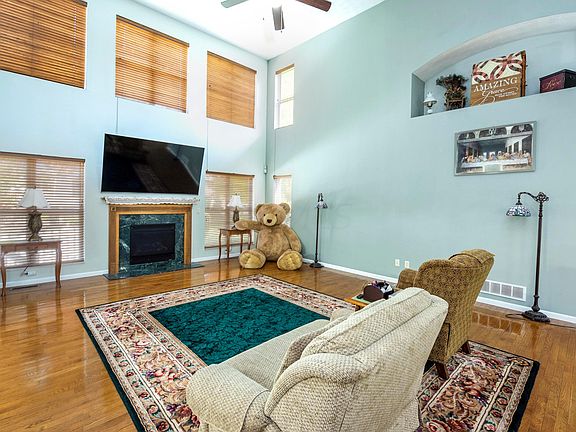 5th image of 2900 Dunhurst Ct