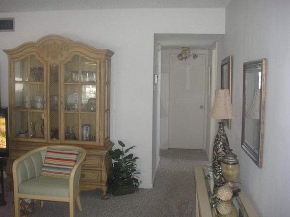 4th image of 227 Bedford #I