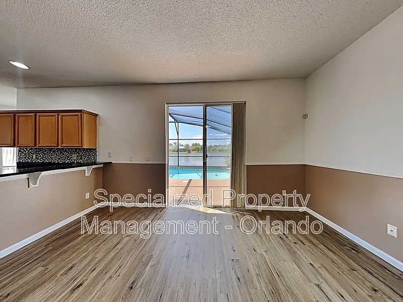 4 bed, 3.0 bath, 2265 sqft, $3,100 — Photo 4