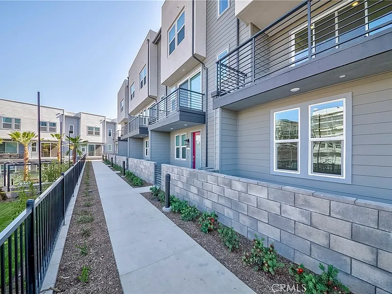 1809 Lychee St — Photo 18