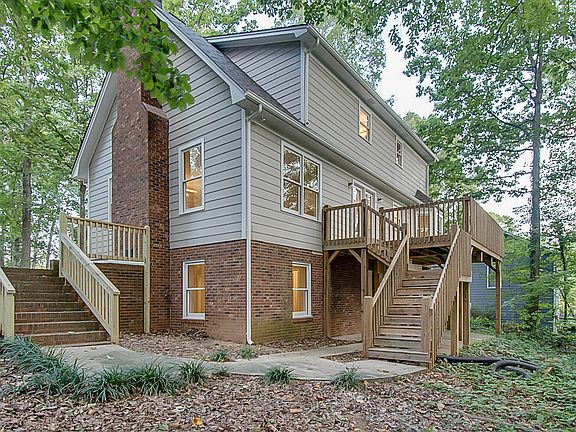 4th image of 3008 Jamestown Dr