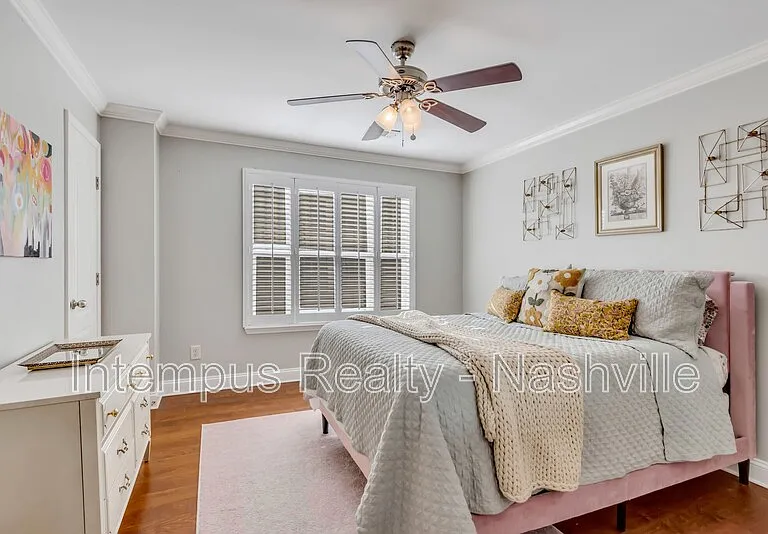 1128 Woodbury Falls Ct — Photo 18