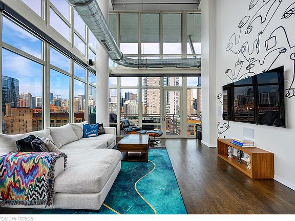 5th image of 909 W Washington Blvd APT 1012