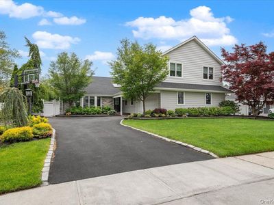 83 Joyce Lane, Woodbury, NY, 11797