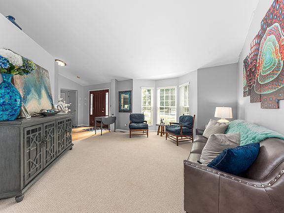 4th image of 24034 W Nightingale Ct