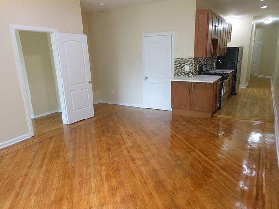 2nd image of 180 Prospect Pl APT 3A