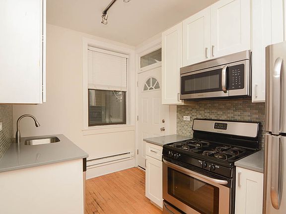 2nd image of 2327 N Rockwell St APT 2A