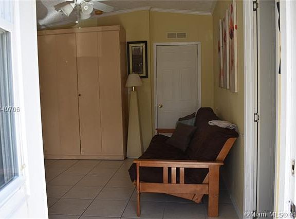 5th image of 3005 Lakeshore Dr #121